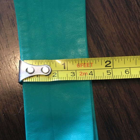 Vintage Kelly Green Leather Belt - Picture 2 of 3